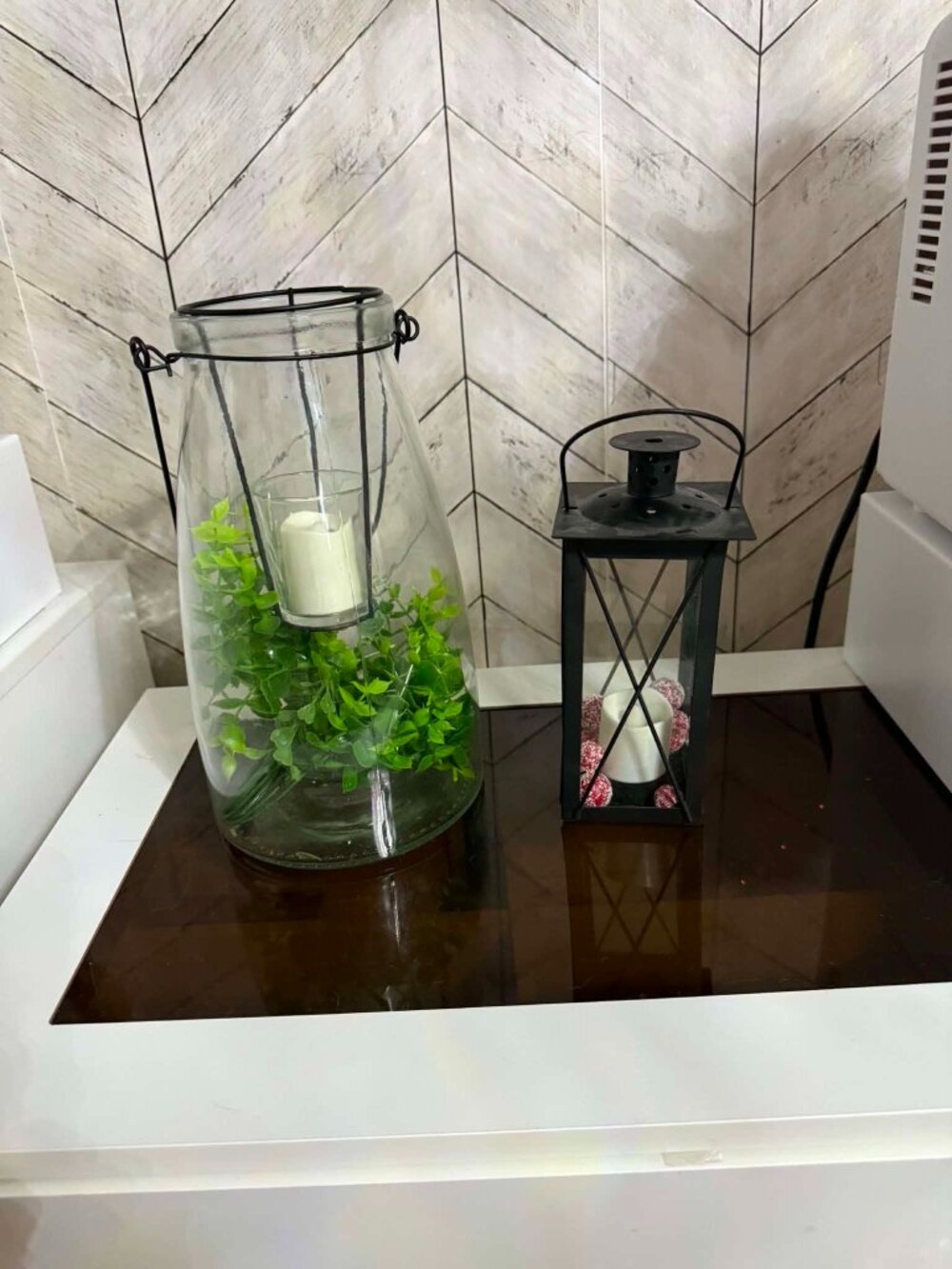 Amazon Hurricane Vase & Light Up Lantern